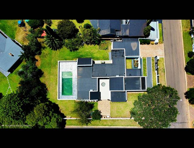 6 BEDROOM FREEHOLD FOR SALE IN DIE HEUWEL